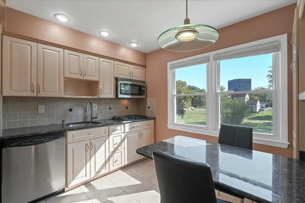 34 Lenape Road Pearl River NY 10965