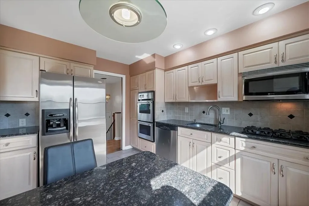 34 Lenape Road Pearl River NY 10965