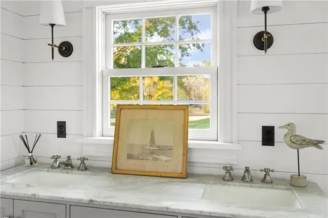 433 Rapp Road Kinderhook NY 12184