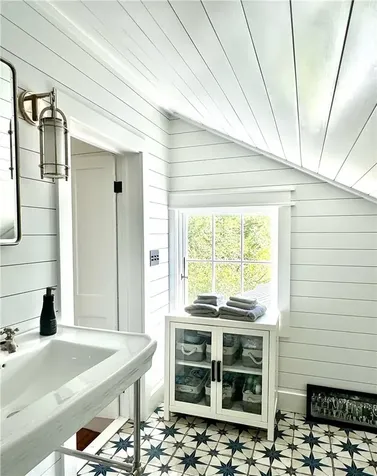 433 Rapp Road Kinderhook NY 12184