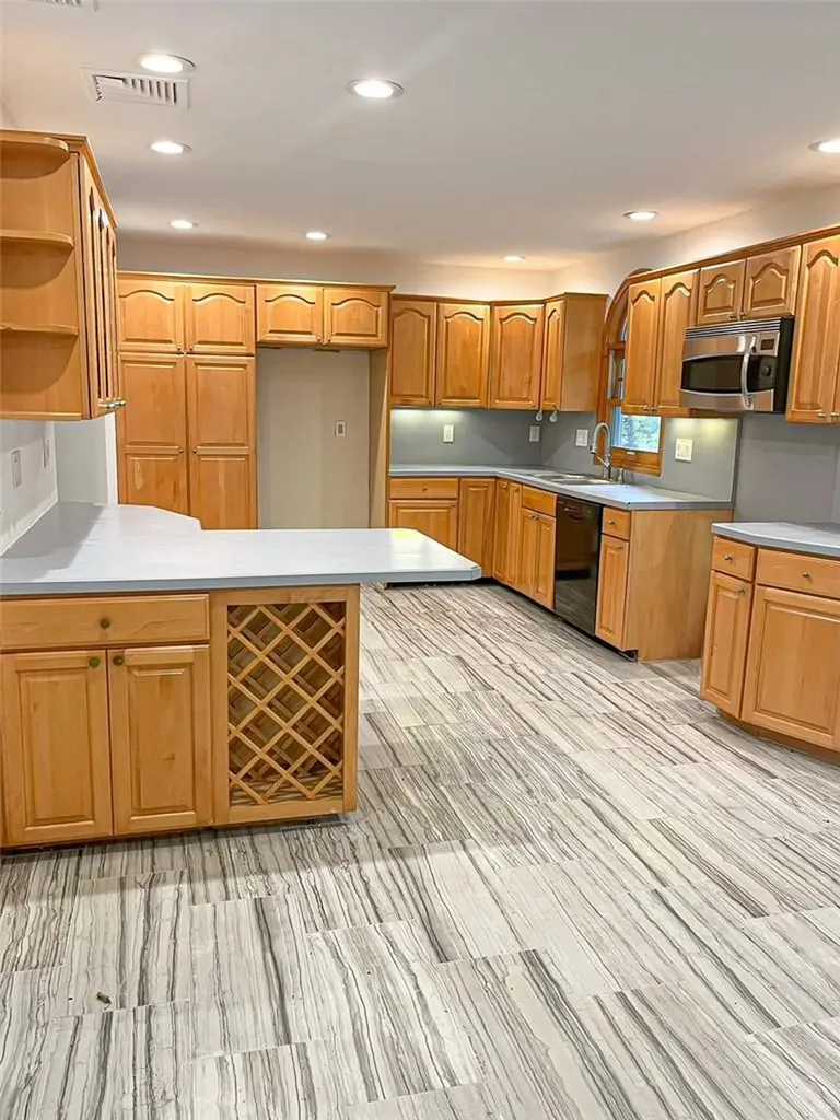 29 Astor Place Monsey NY 10952