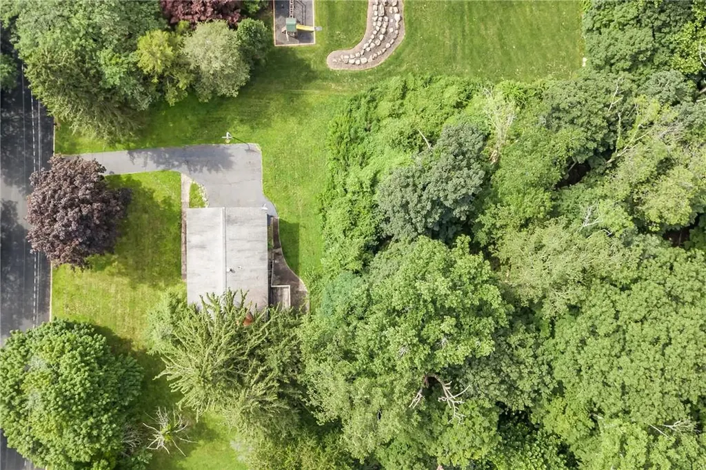 29 Astor Place Monsey NY 10952