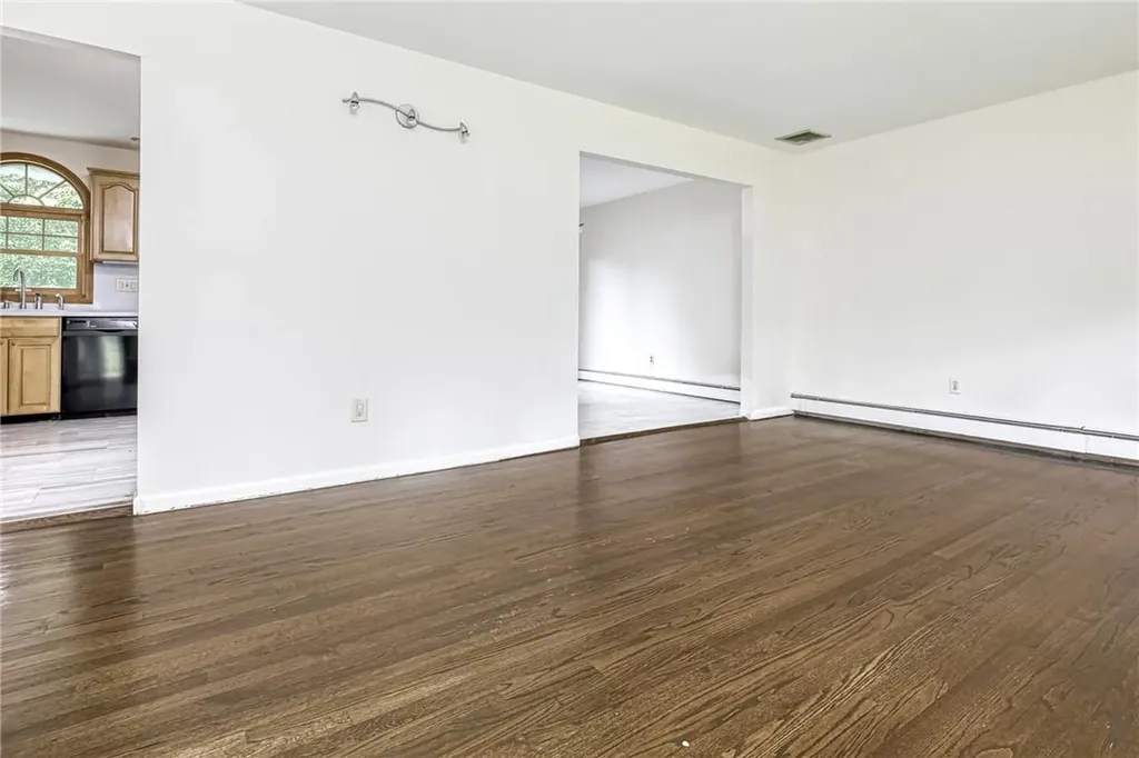 29 Astor Place Monsey NY 10952