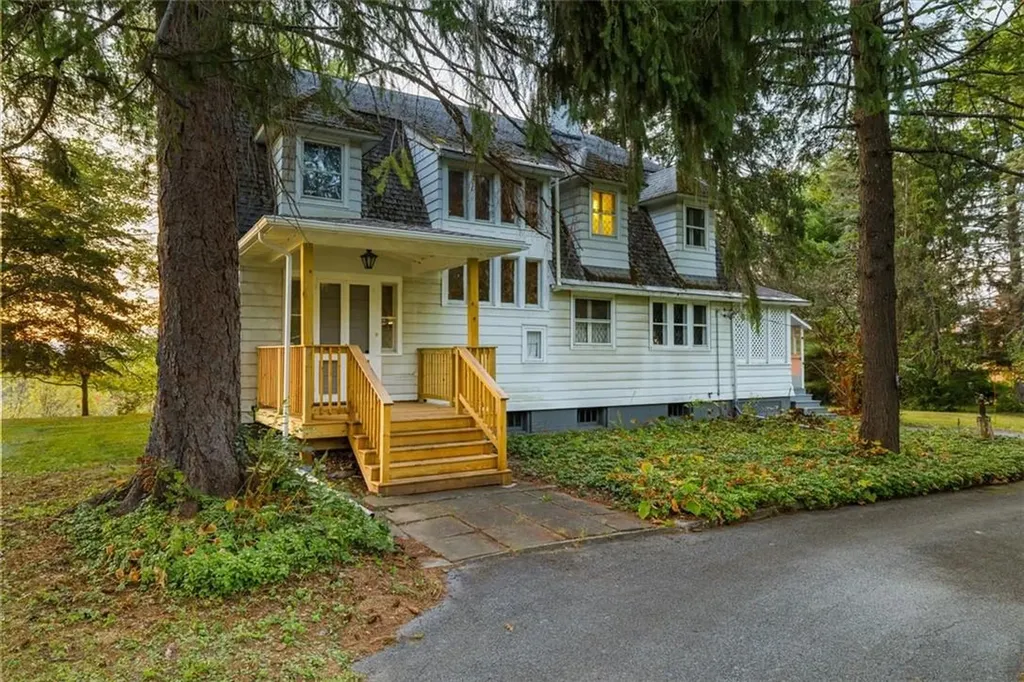 4831 Route 9g Red Hook NY 12571