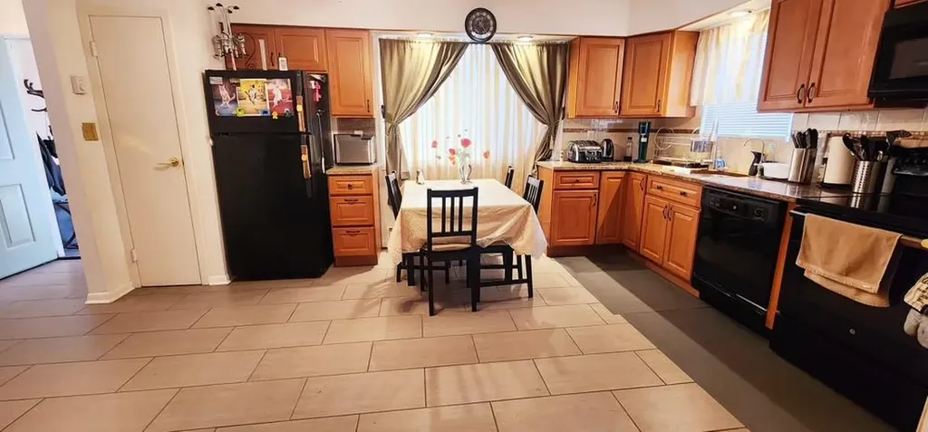 33 Robert Road Kiamesha Lake NY 12751