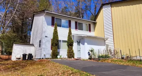 33 Robert Road Kiamesha Lake NY 12751