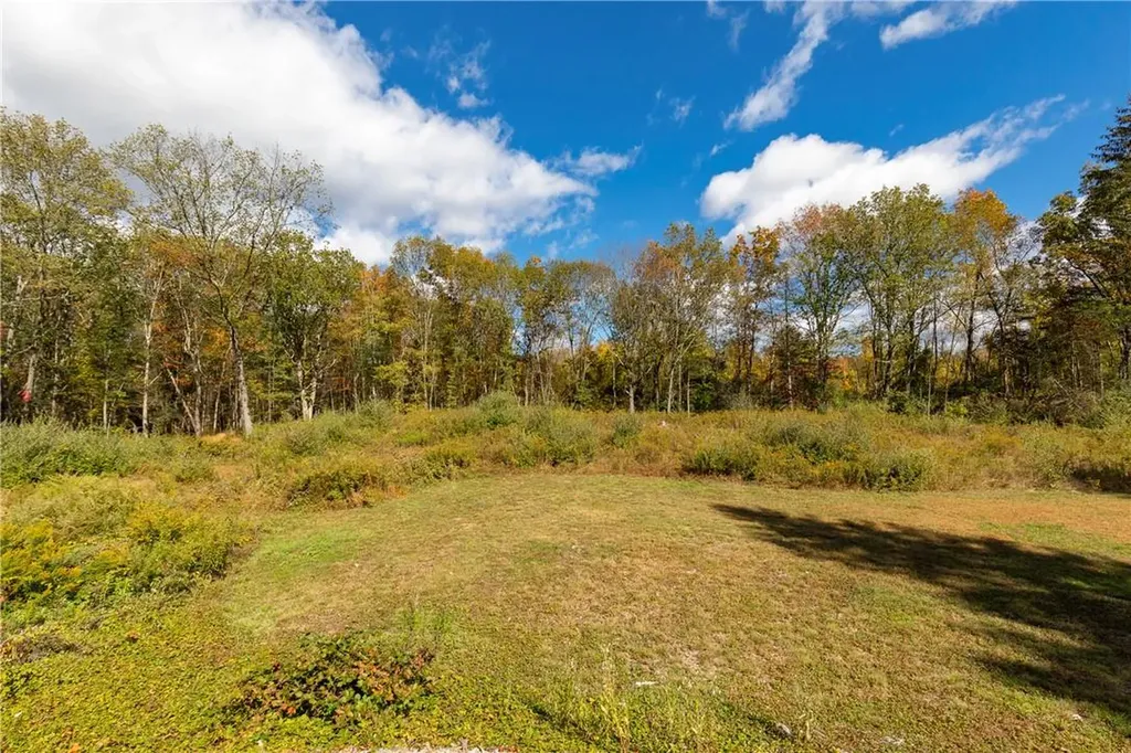 26 Rogers Road Hyde Park NY 12538