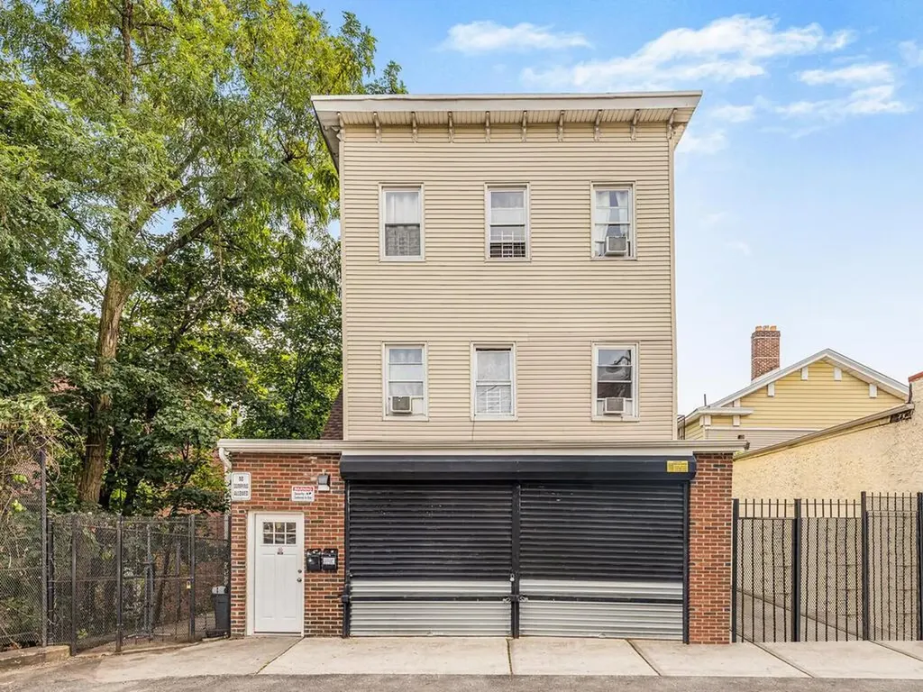 2 Carlisle Place Yonkers NY 10701