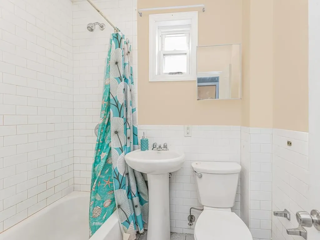 2 Carlisle Place Yonkers NY 10701