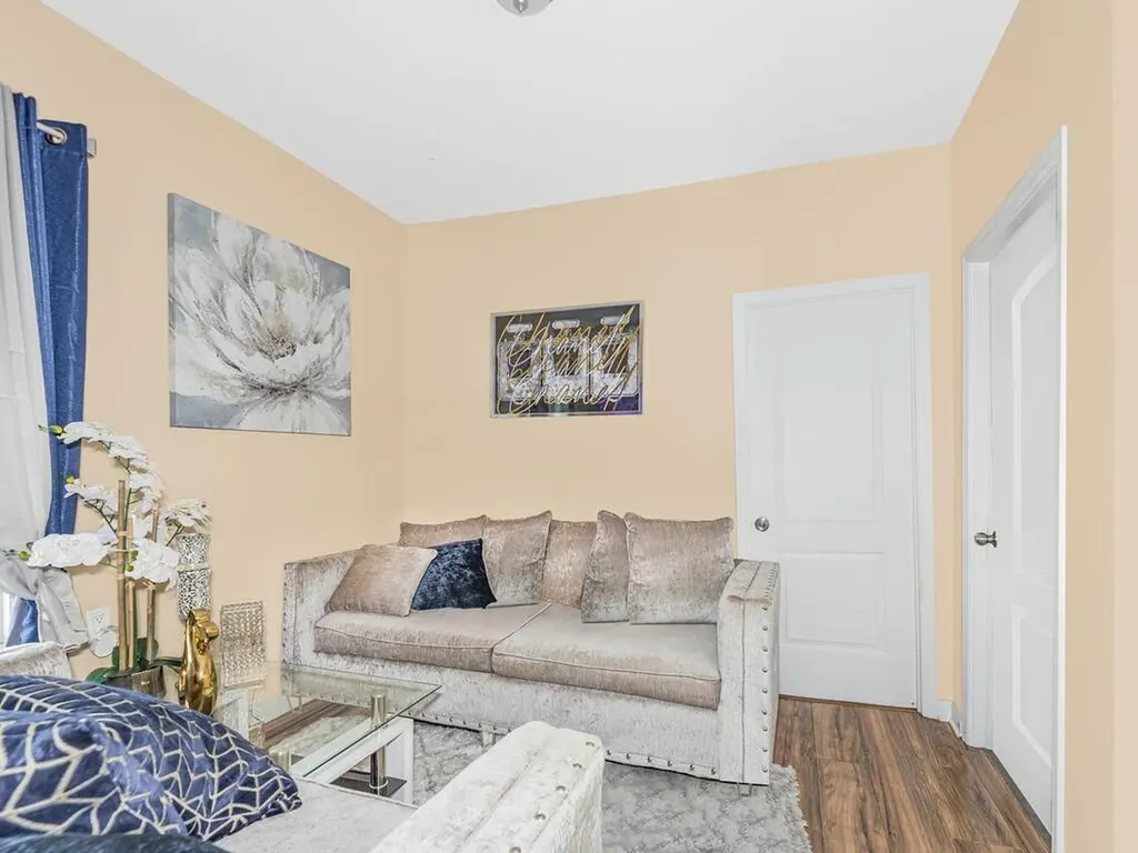 2 Carlisle Place Yonkers NY 10701