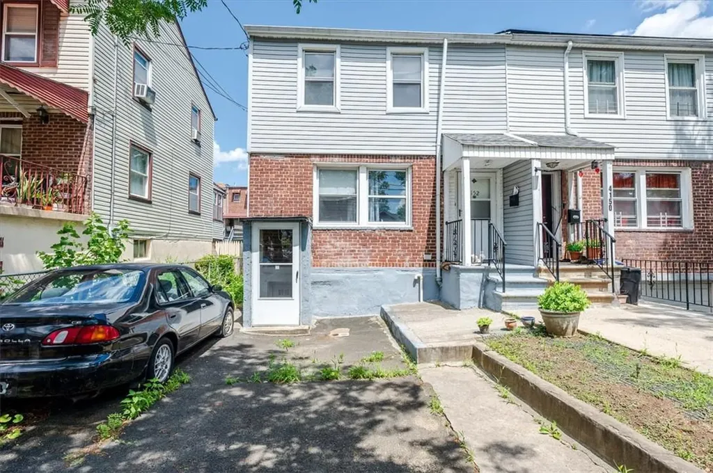 4152 Ely Avenue Bronx NY 10466