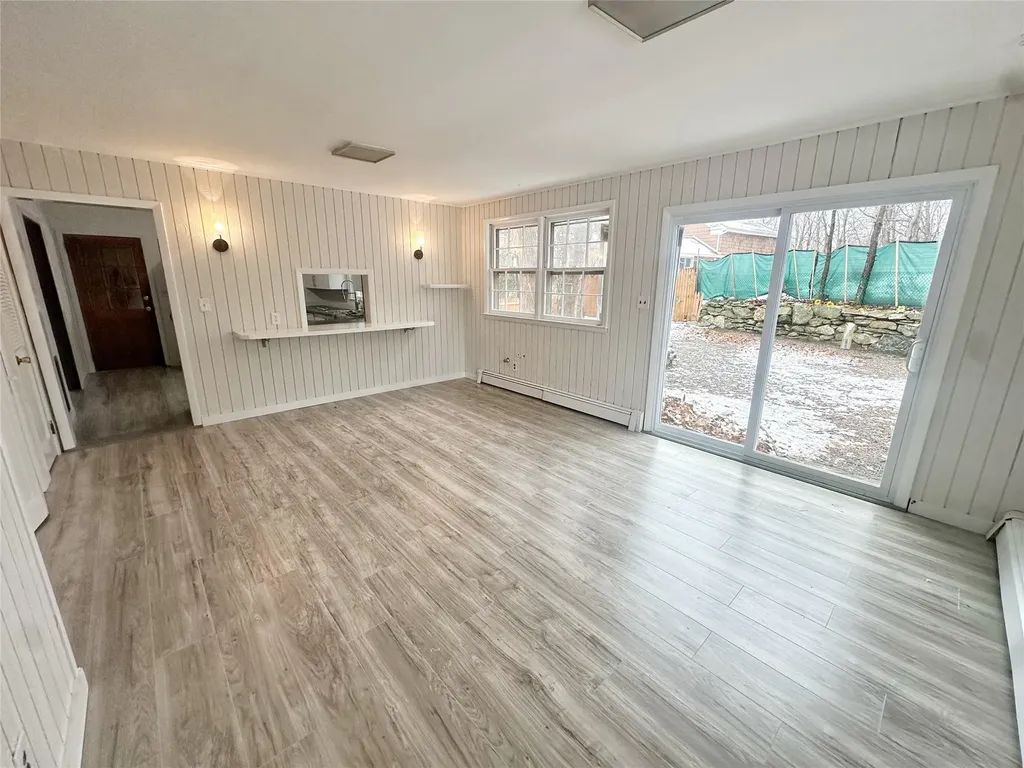 223 Baldwin Place Road Mahopac NY 10541