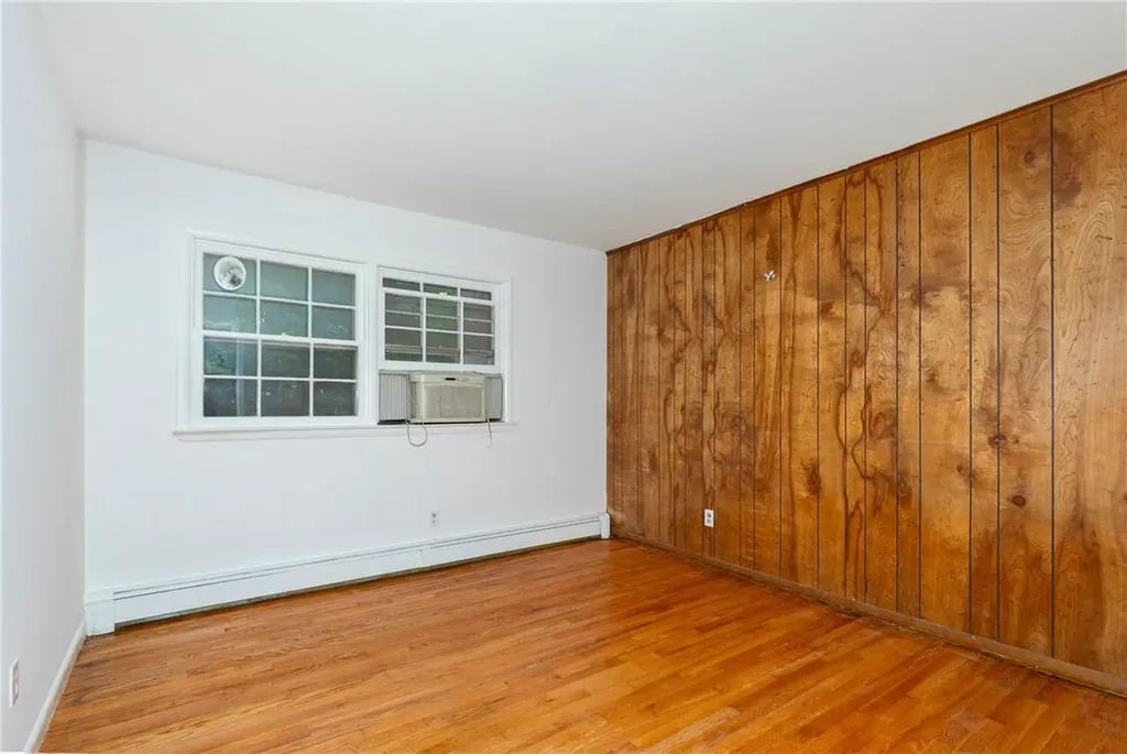 26 Miron Drive Poughkeepsie NY 12603