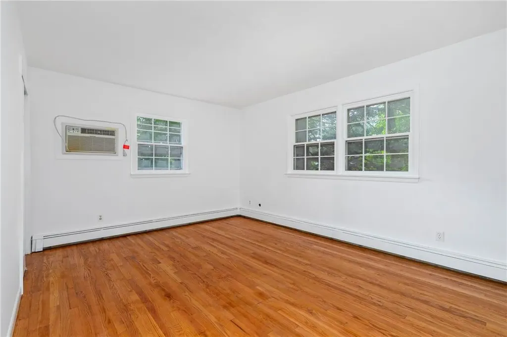 26 Miron Drive Poughkeepsie NY 12603