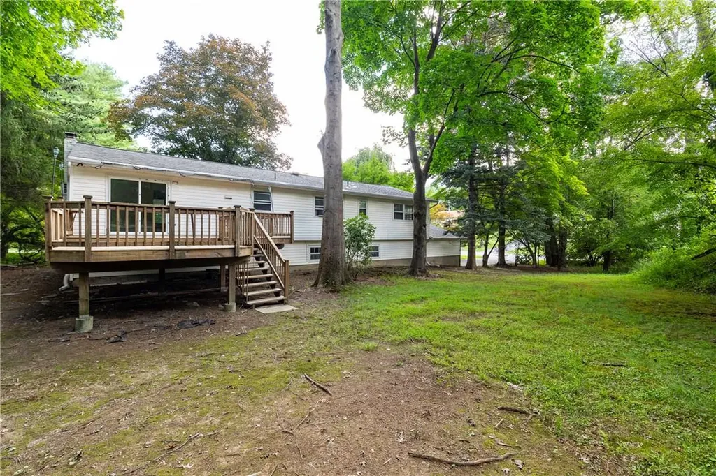 26 Miron Drive Poughkeepsie NY 12603