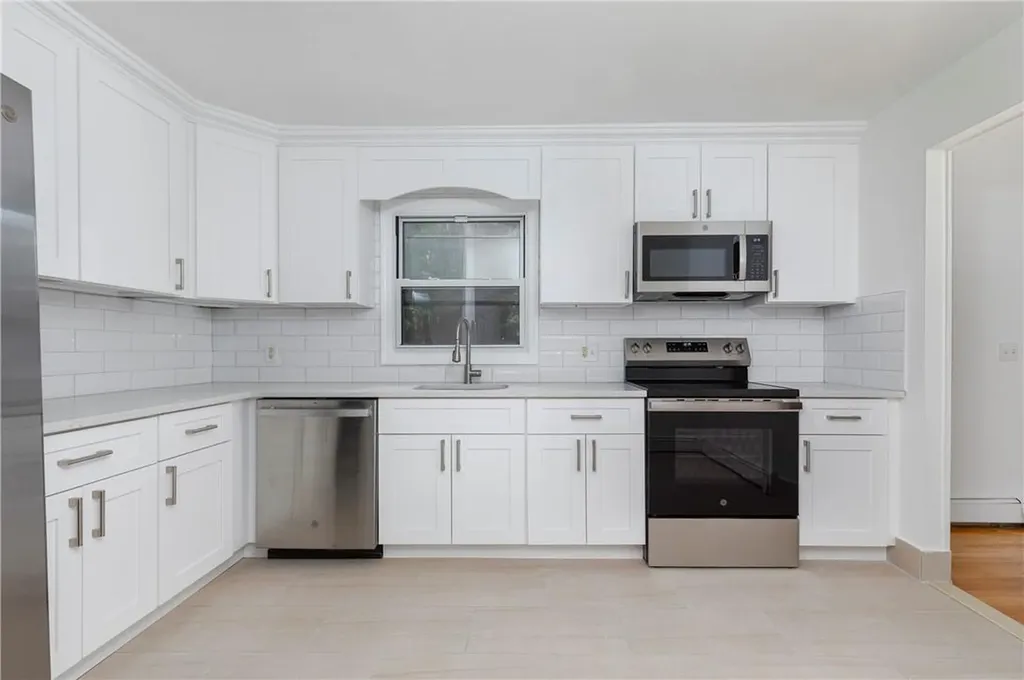26 Miron Drive Poughkeepsie NY 12603