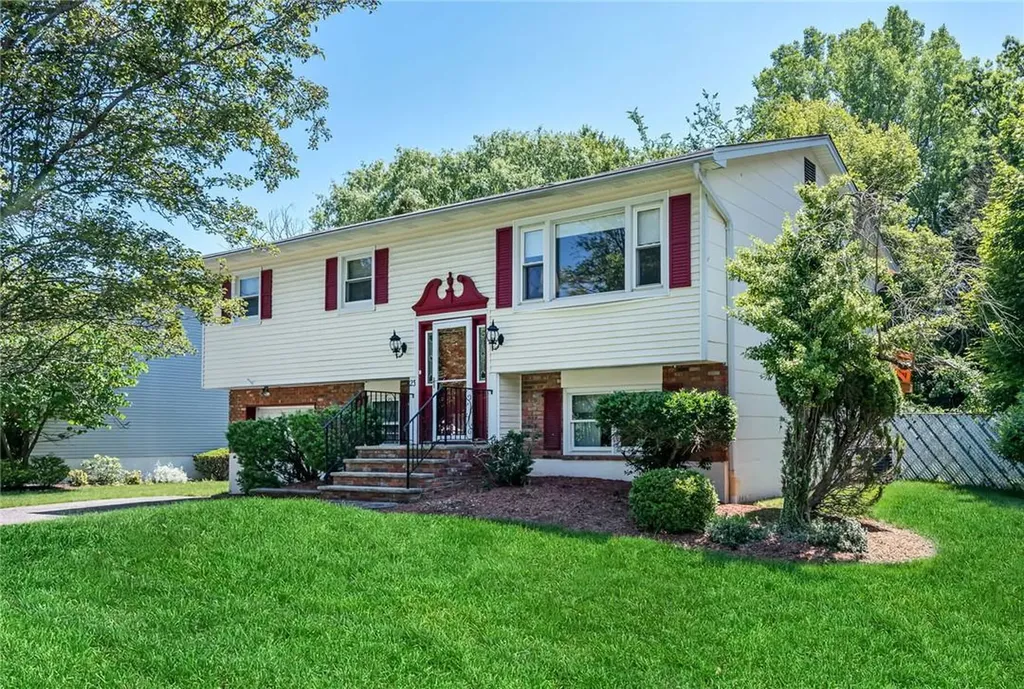 23 Cypress Road Suffern NY 10901