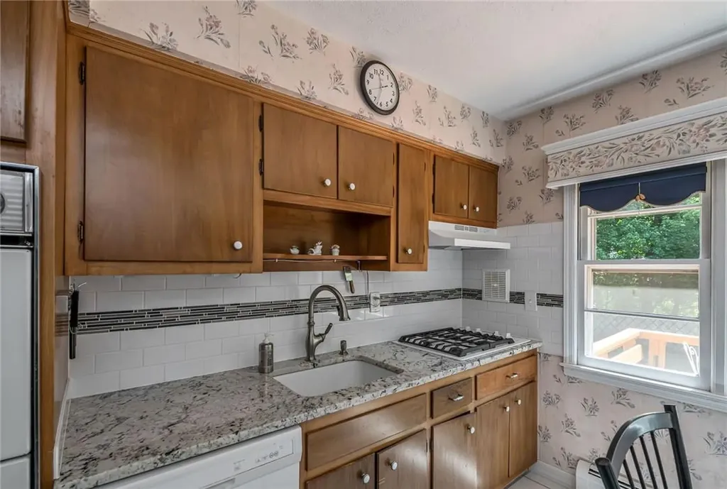 23 Cypress Road Suffern NY 10901