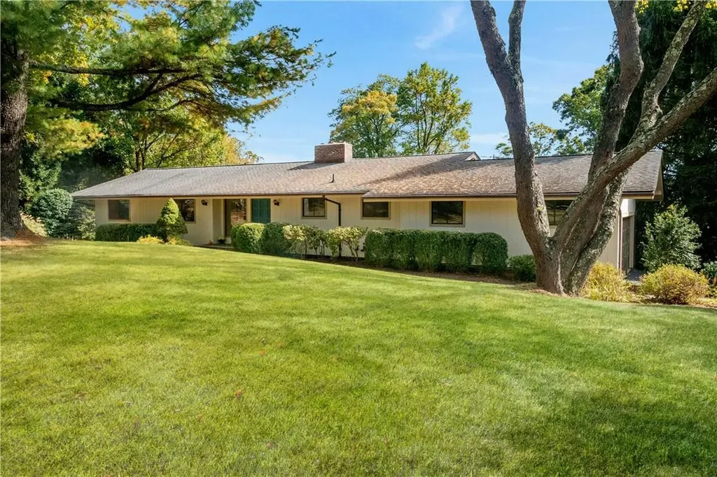 21 Flag Hill Road Chappaqua NY 10514