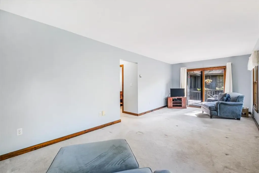 11 Bellevue Road Highland NY 12528