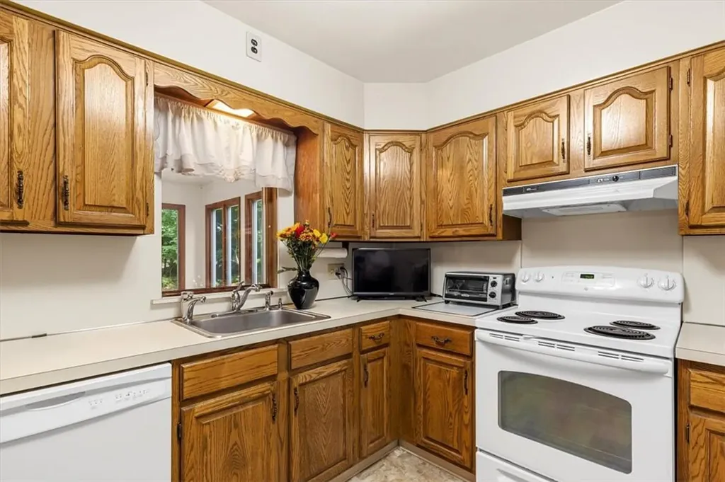 275 Woodlands Avenue White Plains NY 10607
