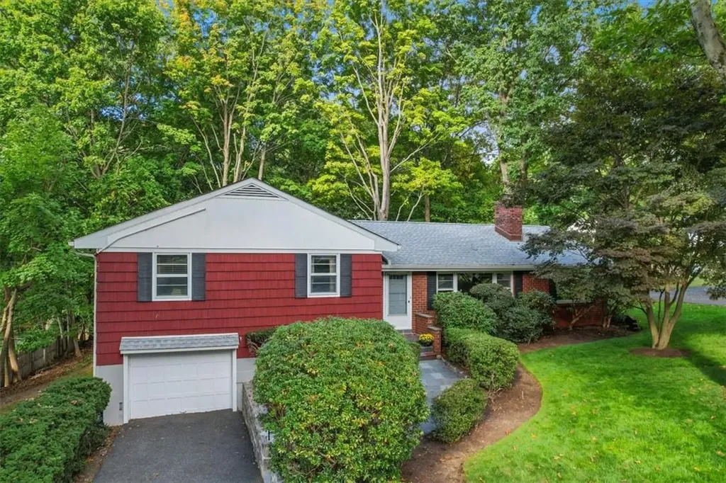 275 Woodlands Avenue White Plains NY 10607