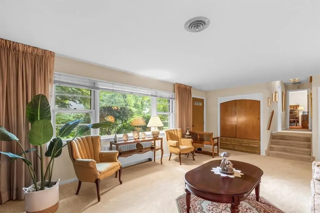 275 Woodlands Avenue White Plains NY 10607