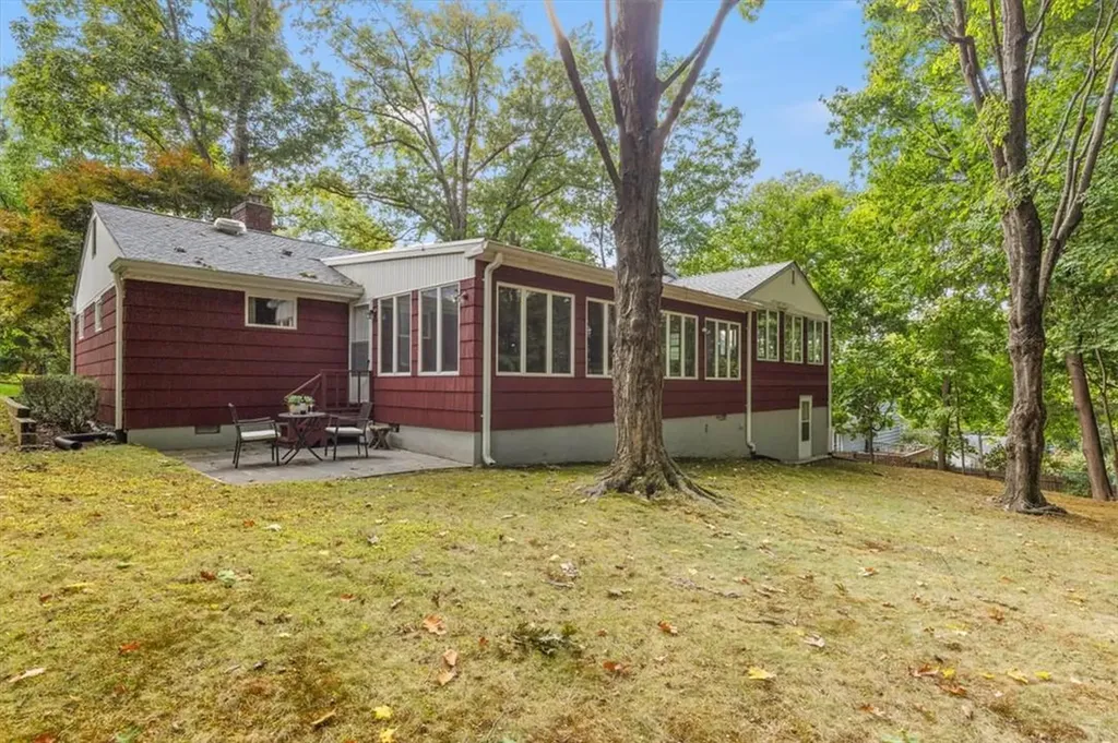 275 Woodlands Avenue White Plains NY 10607