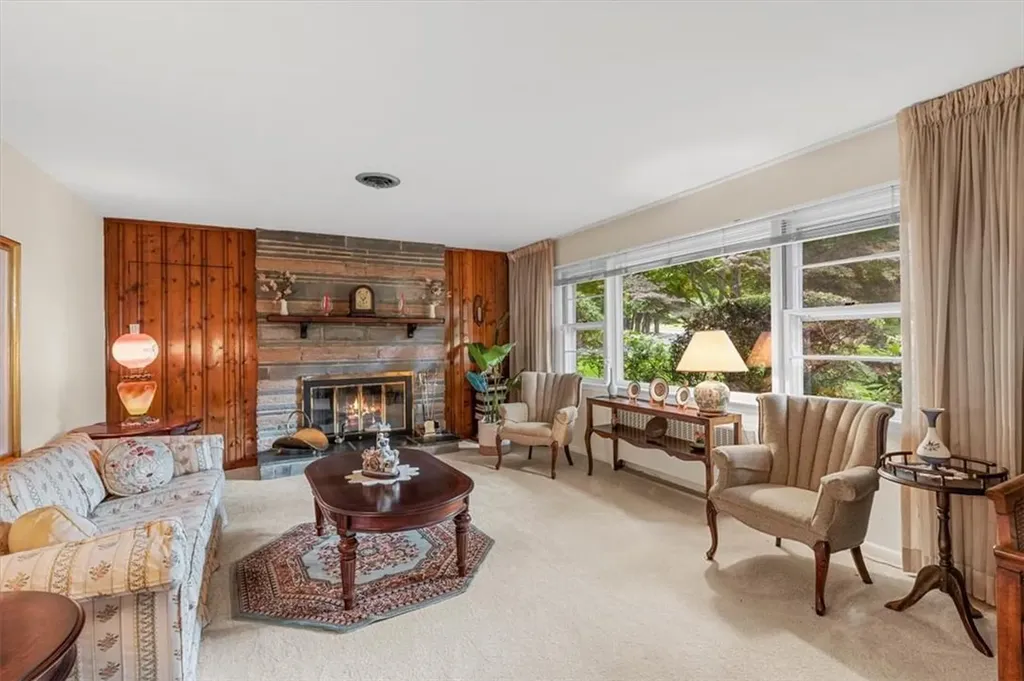 275 Woodlands Avenue White Plains NY 10607