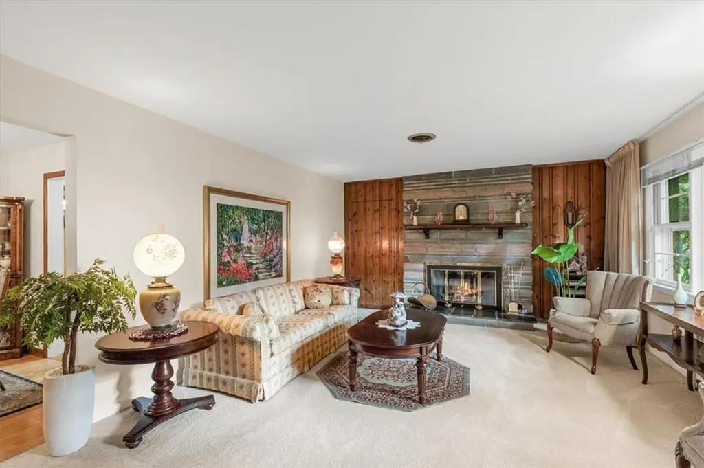 275 Woodlands Avenue White Plains NY 10607