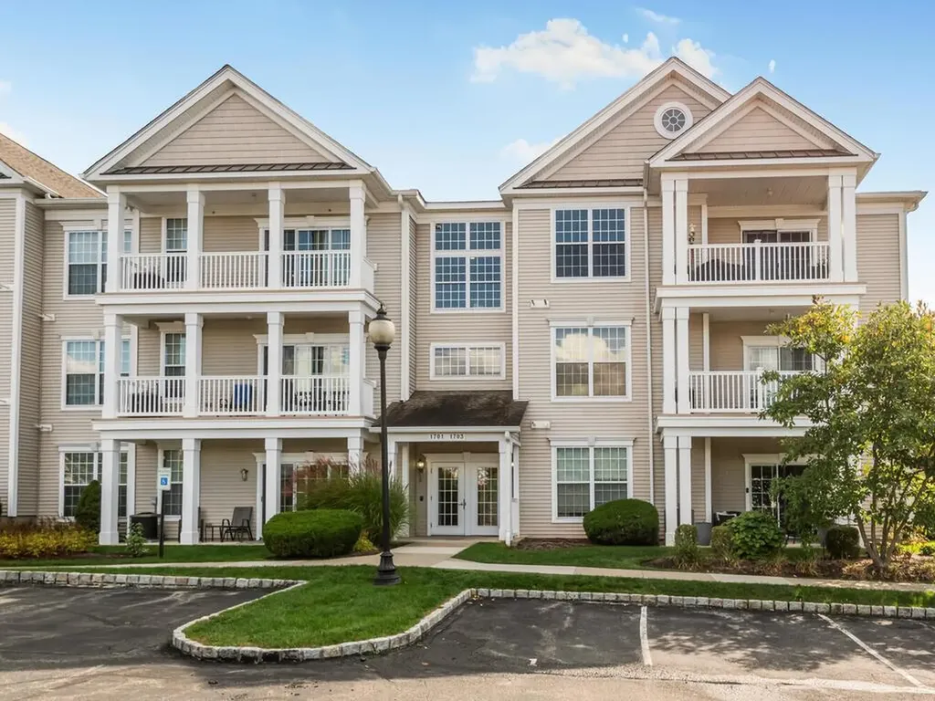 1701 Saratoga Lane Fishkill NY 12524