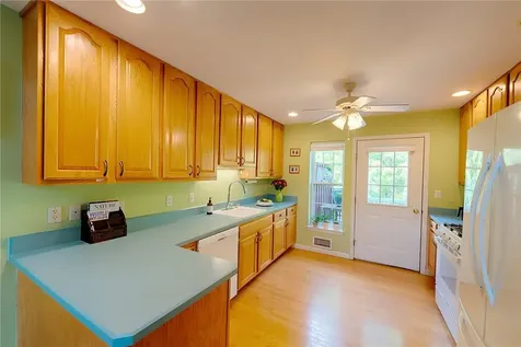 269 Pinebrook Drive Hyde Park NY 12538