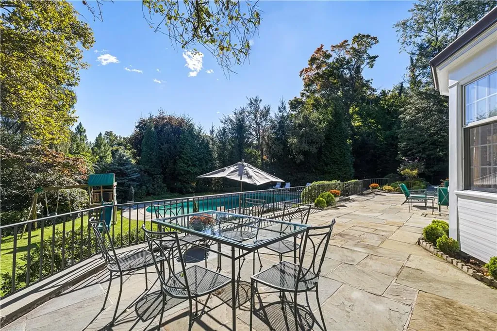28 Norman Drive Rye NY 10580