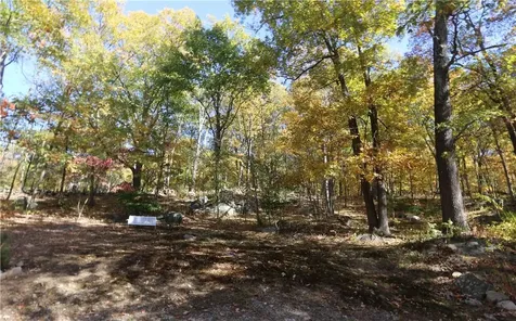 456 Oscawana Lake Road Putnam Valley NY 10579