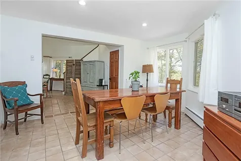 456 Oscawana Lake Road Putnam Valley NY 10579