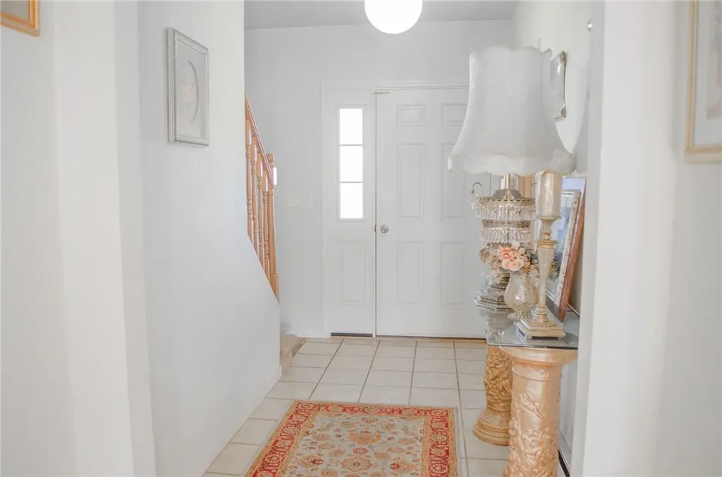 126 Canterbury Saugerties NY 12477