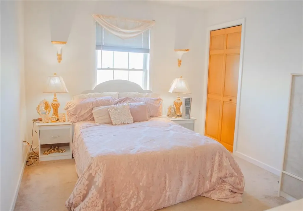 126 Canterbury Saugerties NY 12477