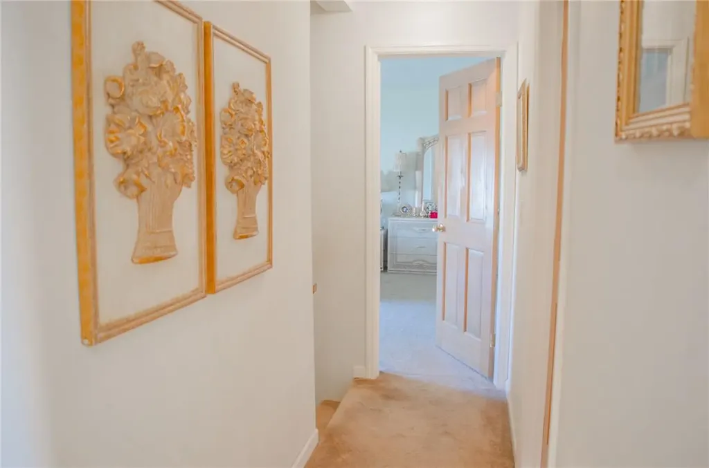 126 Canterbury Saugerties NY 12477