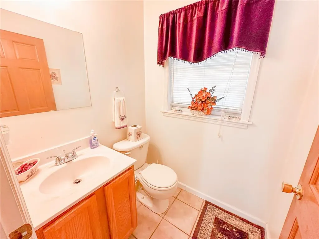 126 Canterbury Saugerties NY 12477