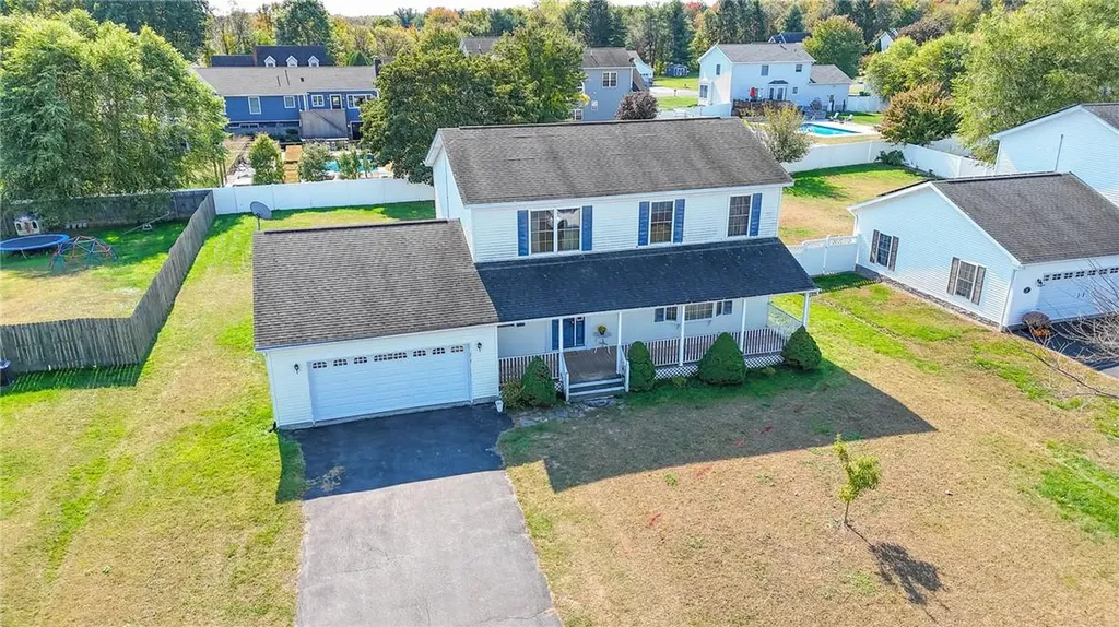 126 Canterbury Saugerties NY 12477