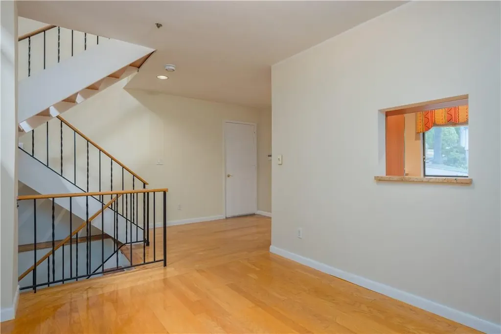 203 Hunters Run Dobbs Ferry NY 10522