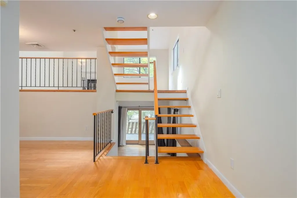 203 Hunters Run Dobbs Ferry NY 10522