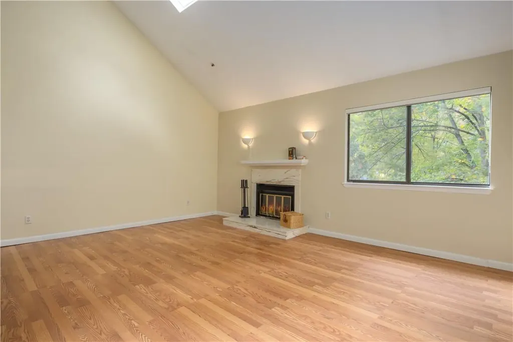 203 Hunters Run Dobbs Ferry NY 10522