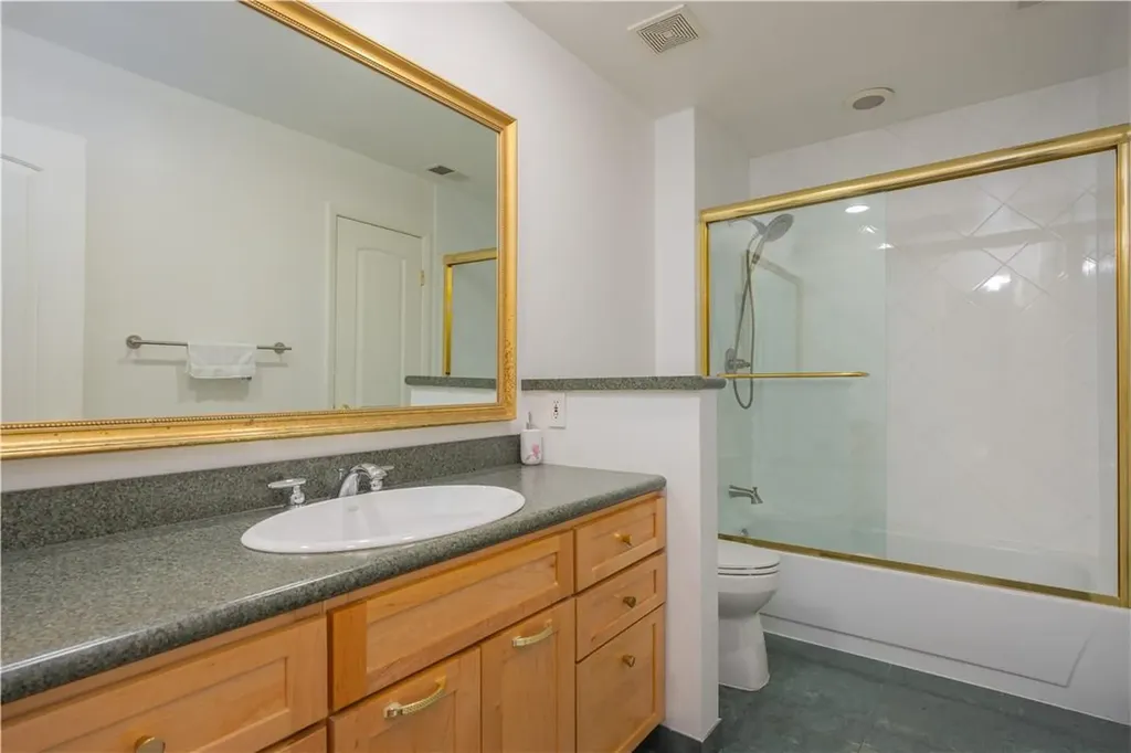 203 Hunters Run Dobbs Ferry NY 10522