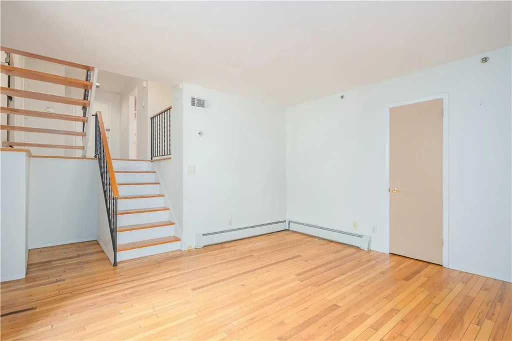 203 Hunters Run Dobbs Ferry NY 10522