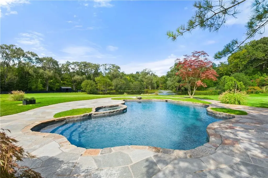 16 Guard Hill Road Bedford Corners NY 10549