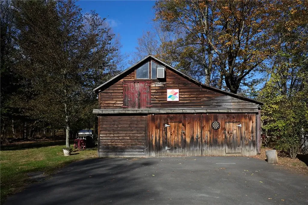 70 Store Road Accord NY 12404
