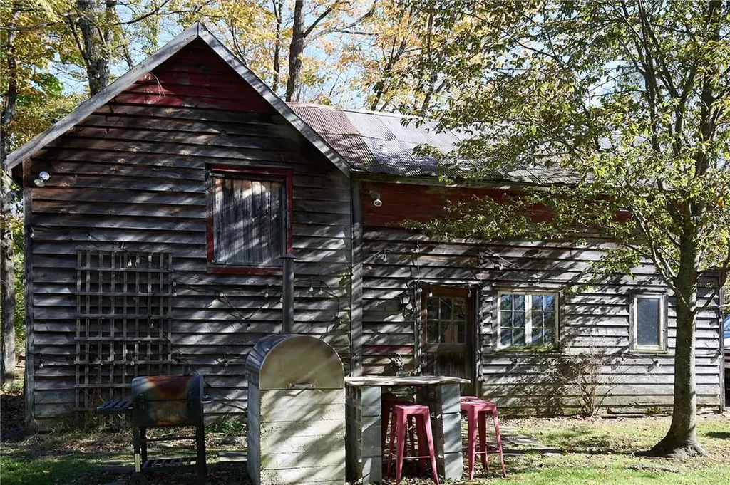 70 Store Road Accord NY 12404