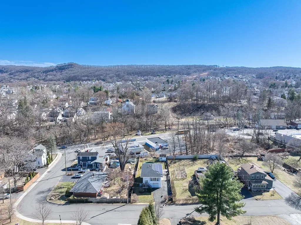 9 Jackson Avenue Garnerville NY 10923