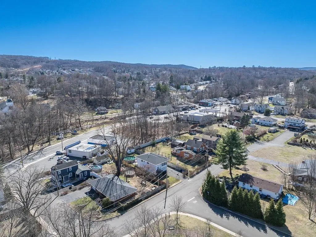 9 Jackson Avenue Garnerville NY 10923